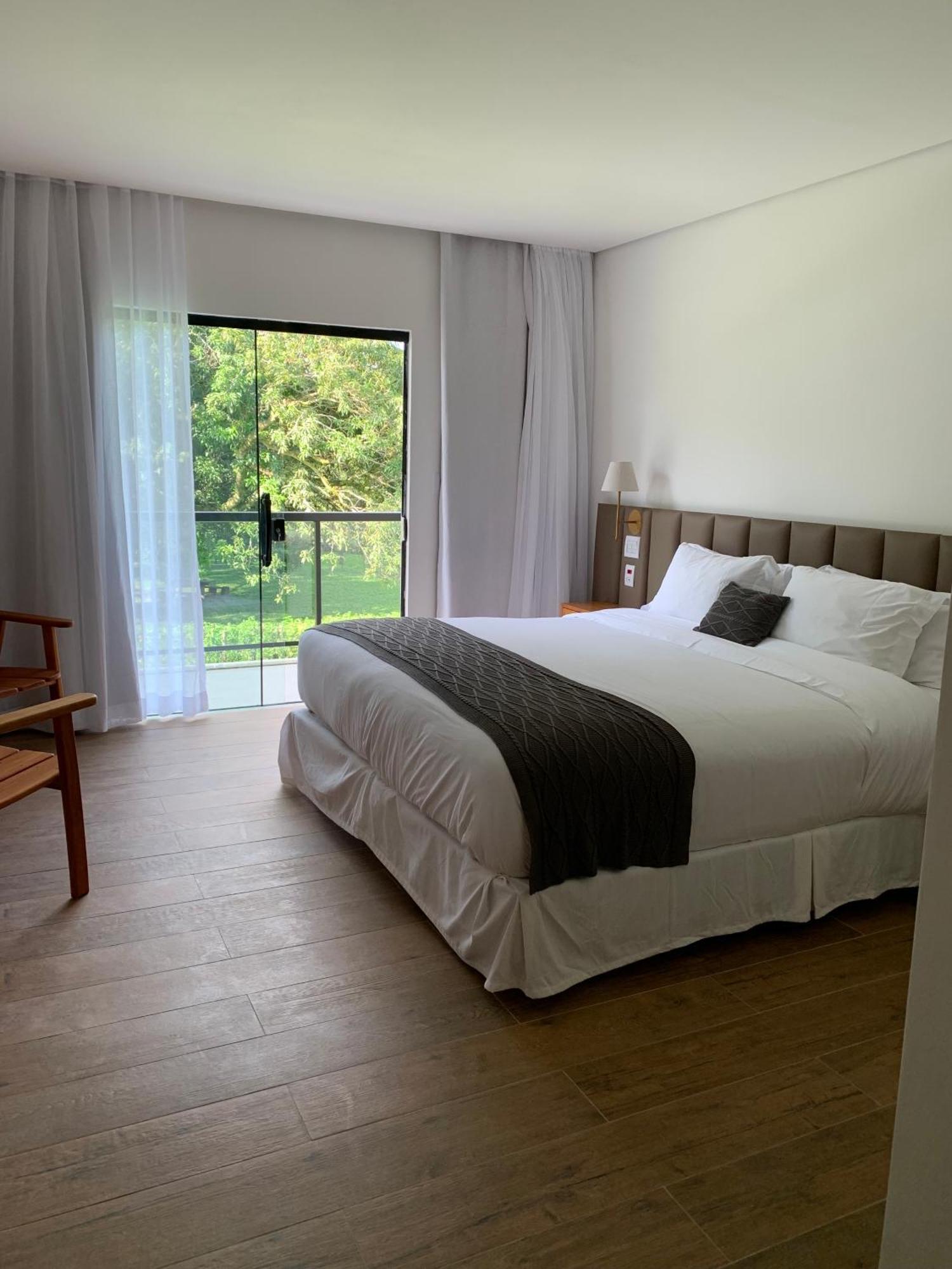 Menino De Ouro 4* Penedo (Rio de Janeiro)